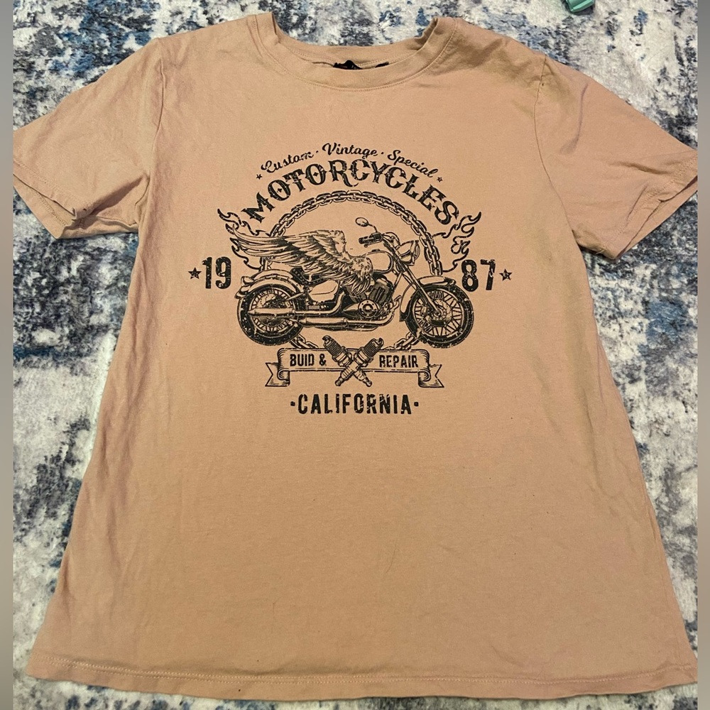 tee shirt